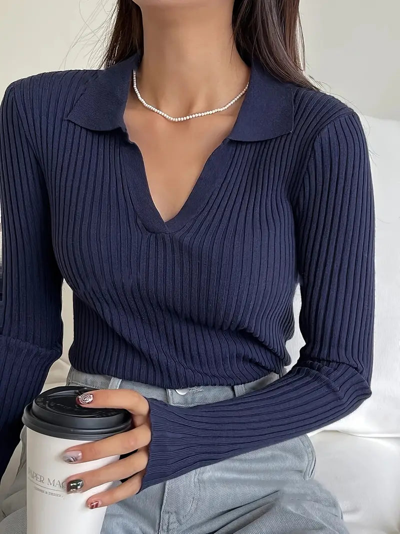 Cliarel | Stilvoller einfarbiger Pullover mit geripptem Kragen