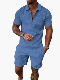 Set aus Polo und Shorts im lässigen Stil für Herren – Sommerliche entspannte Eleganz – Hellblau