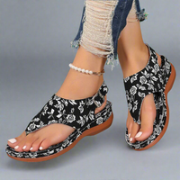 Regine | Handcrafted Premium Wedge Sandals – Schwarz mit weißen Blumen
