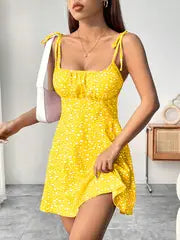 Imogen -  Elegantes Stretch-Cami-Kleid mit Blumenmuster und Taille – Gelb