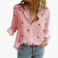 Langarm Damen-Bluse - Vintage Stil mit großen Punkten – Rosa mit kleinen schwarzen Vogelmotiven