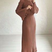 BABETTE - LANGES PLISSEE-KLEID – Braun