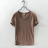 Boris V-Ausschnitt T-Shirt – Braun