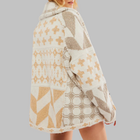 Laura | Zeitloser Damencardigan in soften Materialien – Beige