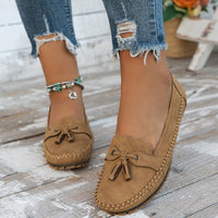 Heidi-Mode | Klassische Wildleder-Loafer mit Quastendetail für Damen – Braun