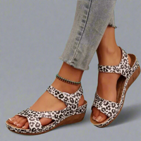 Ilona | Handgefertigte Wedge-Sandalen aus Premium-Material – Leopardmuster
