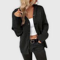 Susy | Eleganter Langarm-Hoodie mit Knopfdetails – Schwarz