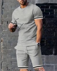 Herren Sport Set mit T-Shirt & Shorts | Zweiteiler mit Streifen für Sommer & Training – Hellgrau