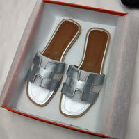 Heidi-Mode | Schicke und Luxuriöse Sommerschuhe – Silber