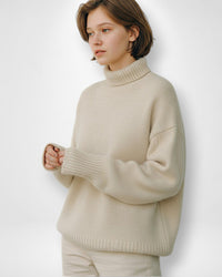 Strick Pullover für Damen mit Kragen und breiten Rippbündchen – Beige