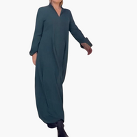 Emilia | Lockeres langes Kleid mit Revers und seitlichem Schlitz – Grün
