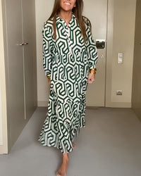 Kleid mit neun Punkten und geometrischem Print – Grün