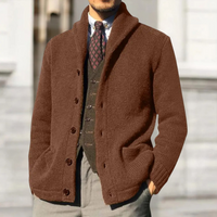 HOLGER - STRICKJACKE AUS DICKEM STRICK MIT KNÖPFEN – Braun