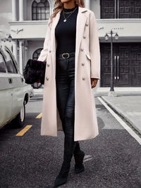 Liaquen | Modebewusster Trenchcoat mit Gürtel und Pelzbesatz – Weiß