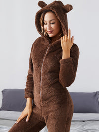 Leyara | Flauschiger Kapuzen-Jumpsuit in Einfarbig – Dunkelbraun