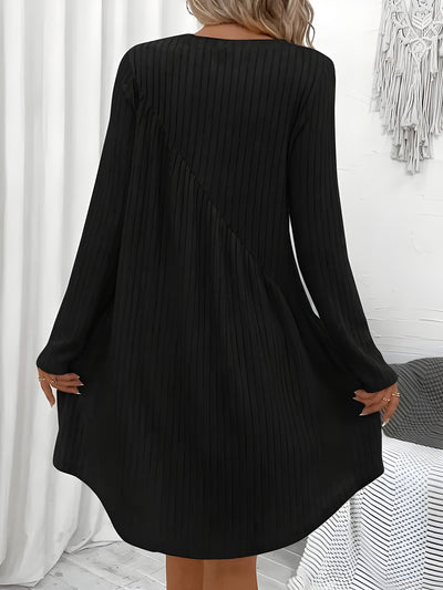 Vina - Bequemes Strickkleid