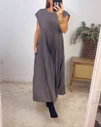 Simone | Leichte und elegante Plissierte Robe – Grau