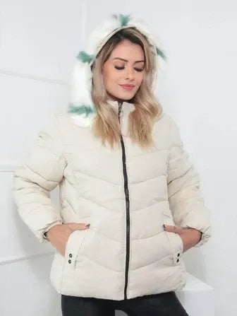 Leynira | Grüne Steppjacke mit Fellkapuze