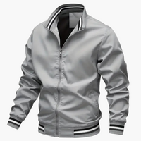 Herrenjacke mit Rippdetails und Frontreißverschluss – Grau