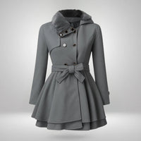 Yena™ | Schicker Trenchcoat mit veganem Pelz – Grau