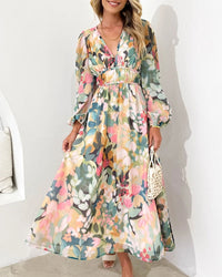 Heidi-Mode | Elegantes Kleid mit Blumendruck und V-Ausschnitt – Grün