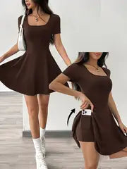 Esther -  Braunes gestricktes kurzes Freizeitkleid – Farbe Kaffee