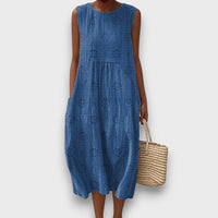 Serava – besticktes Midikleid – Blau