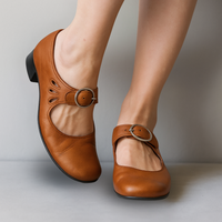 Els™ | Orthopädische Ledersandalen mit bequemer Keilsohle – Braun