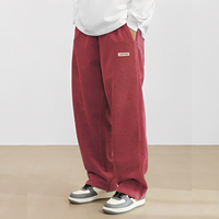 Dally - Lässig geschnittene Herrenhose im modischen Look – Rot