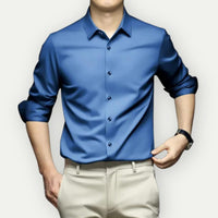 Bügel- und knitterfreie Herrenhemd im modernen Slim Fit – Blau