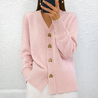 Lydia™ | Eleganter Pullover mit Herzknöpfen – Rosa