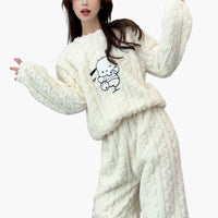 Lea | Die Kuschelige Fleece-Pyjama – Weiß (Happy Dog)