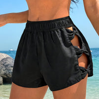 Damen Strandshort im Resort-Stil mit trendigen Ausschnitten und Knöpfen für Sommer und Urlaub – Schwarz