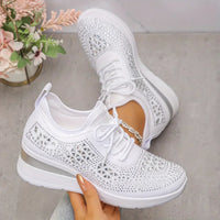 Giselle – Orthopädische Sneakers mit funkelnden Strasssteinen – Weiß