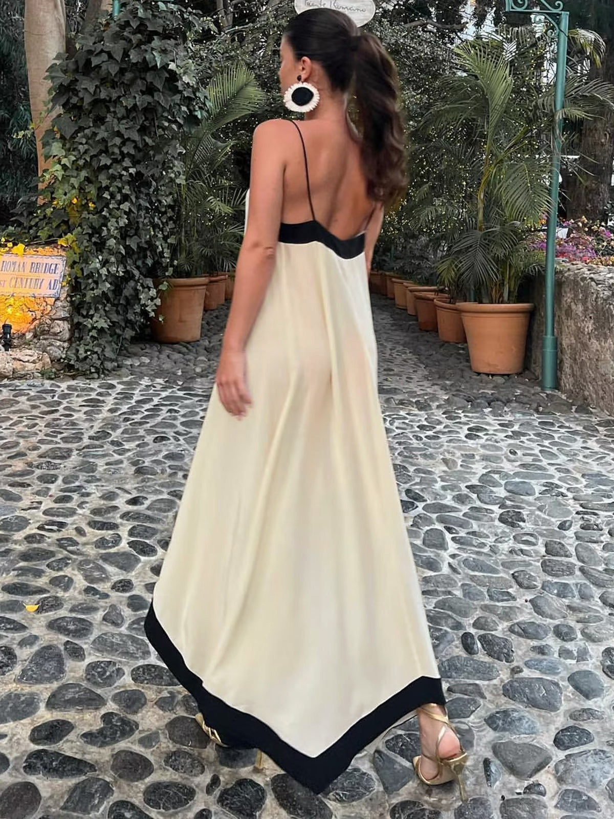 Victoria Elegantes Kleid | Sommerliches, lässiges Oversize-Damenkleid mit V-Ausschnitt