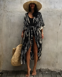 Leona Bohemian Kimono | Sommerlich-stilvoller Strandkimono mit tropischem Muster – Boho - Schwarz