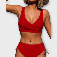 Irena - Elegante und schmeichelhafte zweiteilige Bikini – Rot