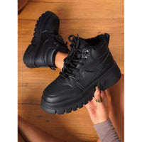 Shivani | Klotzige Plateau-Stiefeletten mit Kunstfell-Futter – Winter Casual – Schwarz