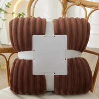 Breit gestreifte Flanell-Fleecedecke – warm für Herbst und Winter, ideal als Bettdecke oder Kuscheldecke – Dunkelbraun