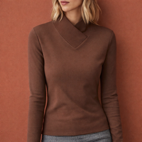 Langarm-Top mit asymmetrischem Kragen für Damen | Yara – Braun
