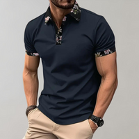 Poloshirt für Herren - Polo mit tropischem Print für den Sommer 2024 – Marine