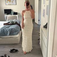 Caroline | Texturiertes Halterneck-Maxikleid – Aprikose