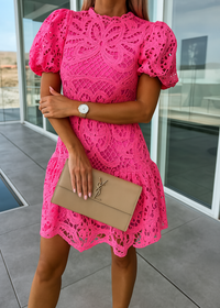 Lauren - Wunderschönes schmeichelhaftes Kleid – Rosa