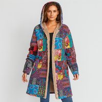 Selene | Bohemian Patchwork Wintermantel mit Kapuze – Leuchtend blau