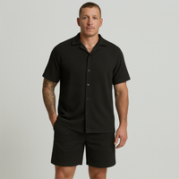 Lässiges Herren-Set – Kurzarmhemd mit Kragen und Shorts mit strukturiertem Karomuster – Schwarz