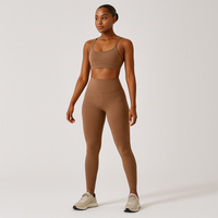 Nahtloses Yoga- und Pilates-Set für Damen – Sport-BH, Shorts mit hoher Taille und Leggings – Braun