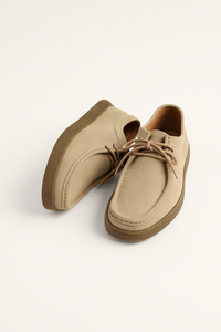 Theodore Wildleder Schnürschuhe mit Profilsohle – Beige