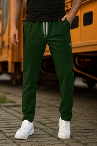 Stylische Trainingshose für Herren mit praktischen Taschen und moderner Passform – Grün