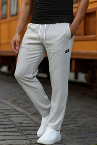 Stylische Trainingshose für Herren mit praktischen Taschen und moderner Passform – Grau