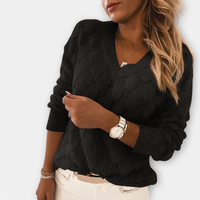 Hellgrauer Strickpullover mit Struktur – Mühelos gemütlicher Look – Schwarz